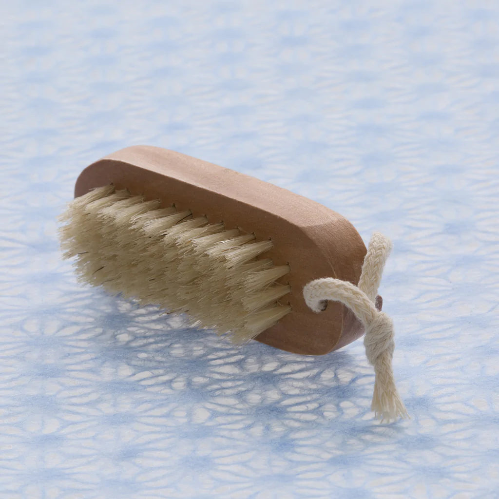 Wood Nail Brush with Dual Brushing Tips